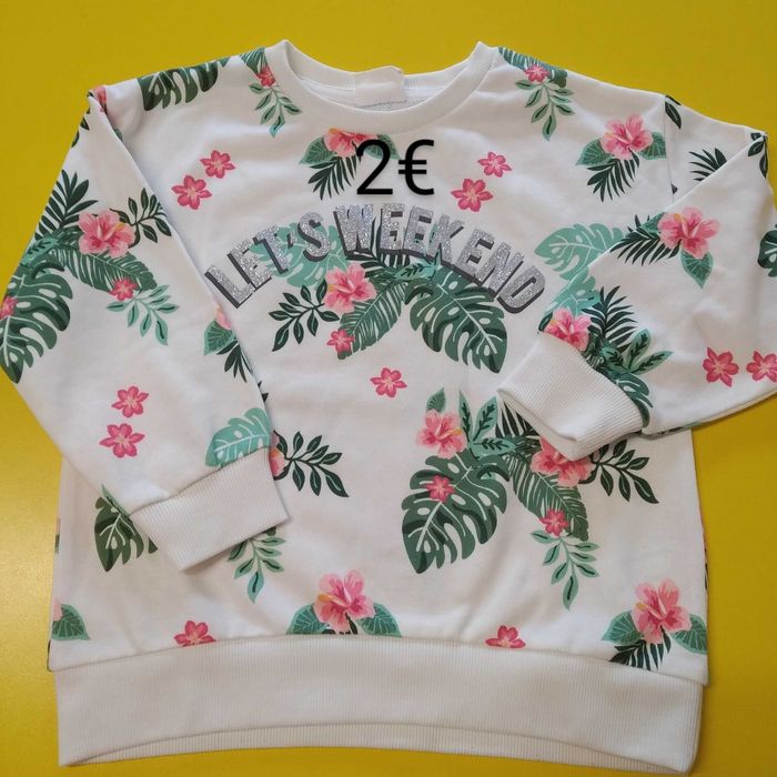 Roupa de bebé menina
