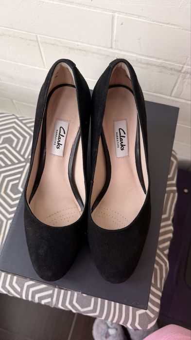 Туфлі жіночі замшеві чорні Clarks