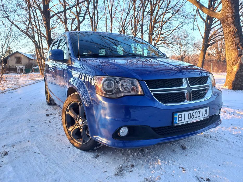 Dodge Grand Caravan 5  2019 р. GT CREW SXT + Мінівен 7 місць