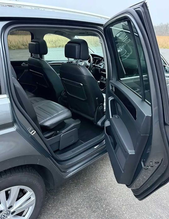 Volkswagen Touran      2019