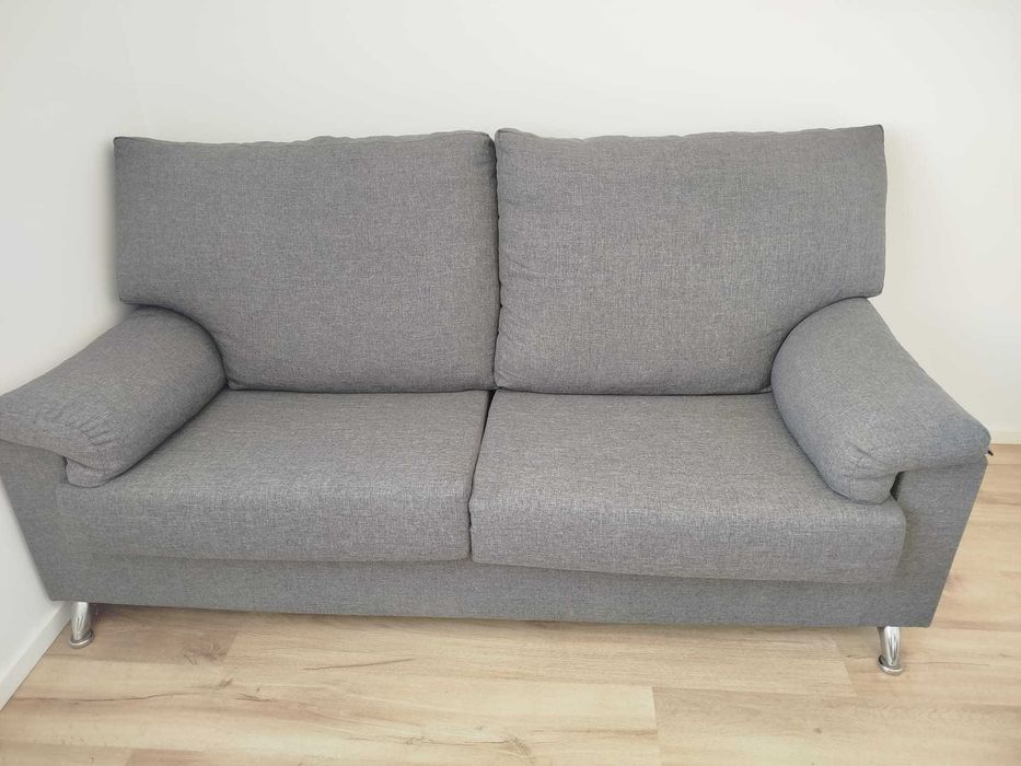 Sofá de 3 lugares cinzento - como novo