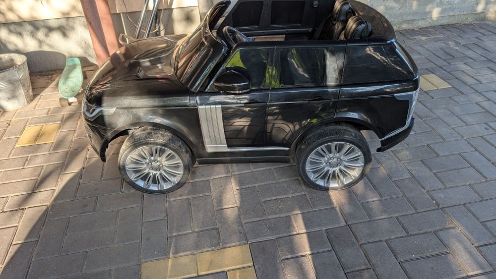 Машинка електро дітяча