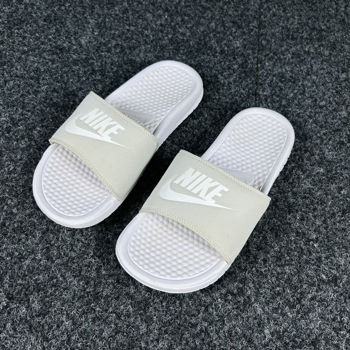 Тапки Nike шльопанці