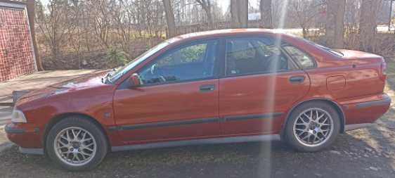 Volvo S 40  1731 cm3 1999 rok