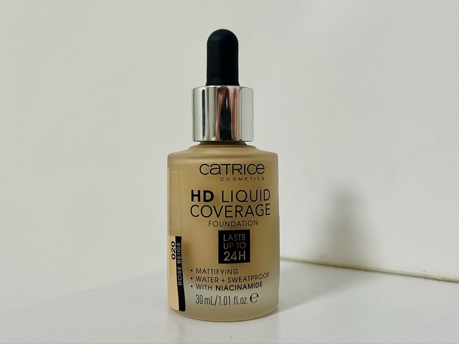 Catrice HD Liquid Coverage Foundation Тональна основа