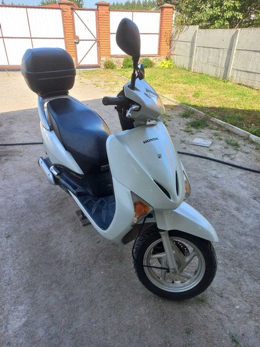 Скутер Honda Lead 110