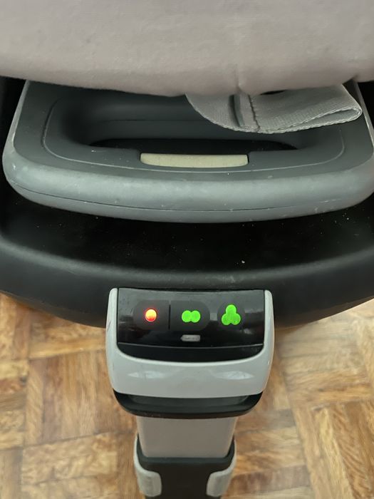 Cadeira auto Pearl (Bebe-Confort) com base isofix