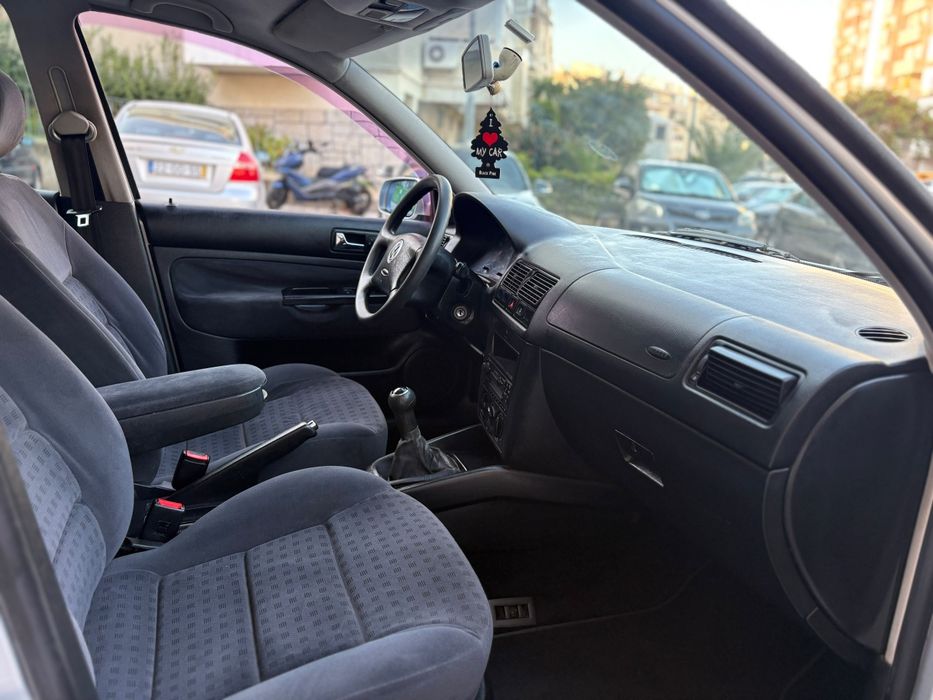Vw golf 1.4 gasolina  único dono