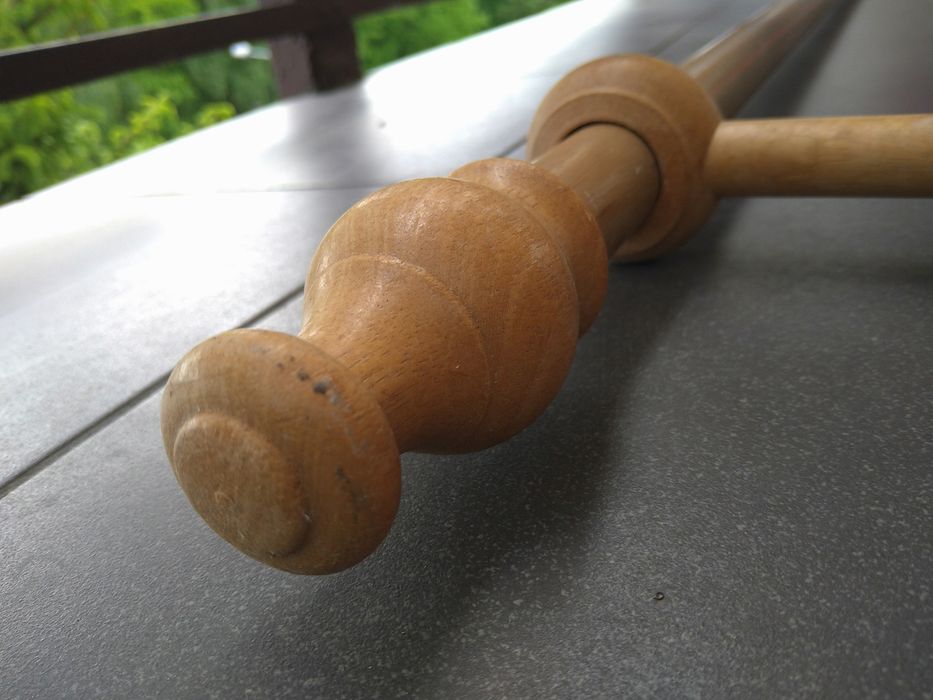 Karnisz drewniany pojedynczy