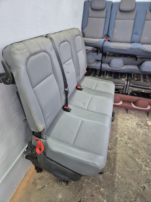 Сидіння задні Citroen Berlingo,Peugeot Partner від 2008 року.