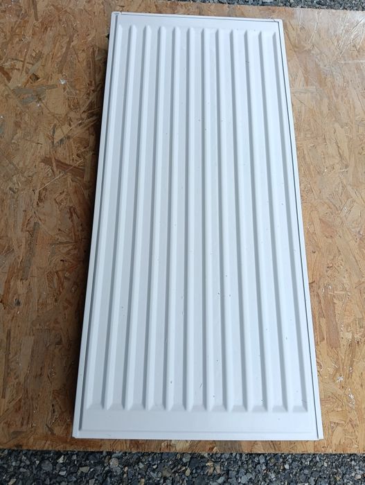 Grzejnik kaloryfer dwupłytowy 90x40