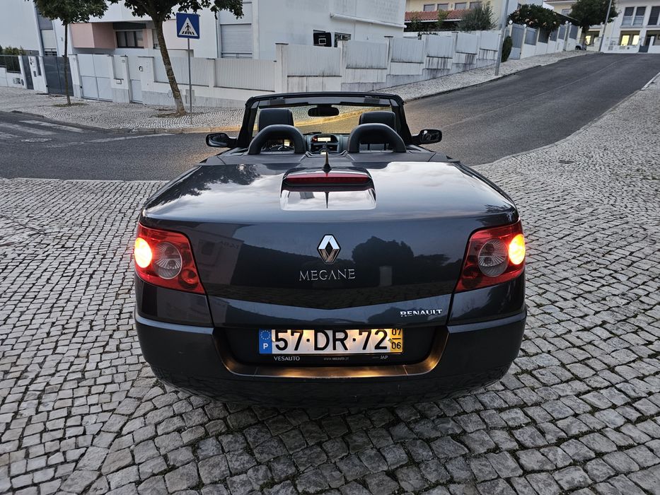 Vendo Renault Megane Cabriolet de 2007 1.5 105 cv esta em ótimo estado geral tem apenas 188 mil km para mais informações ligue me