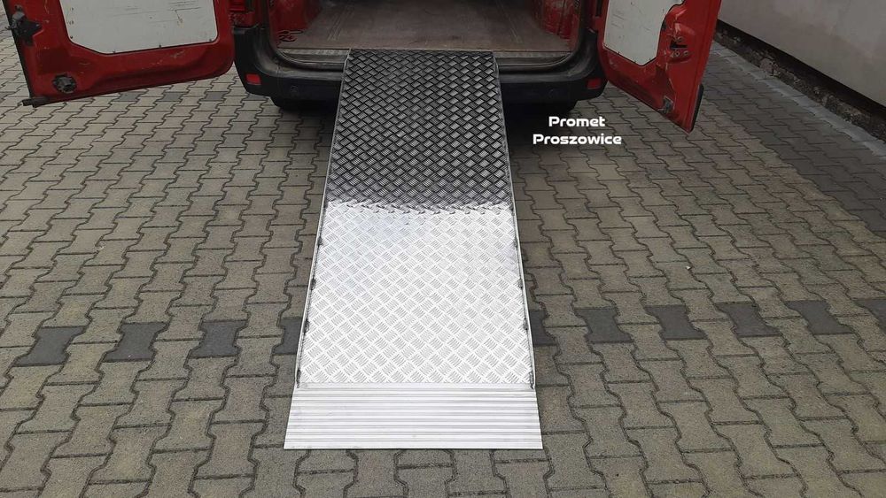 Rampa Aluminiowa 225cm x 70cm do 800kg + ranty boczne Najazd Podjazd