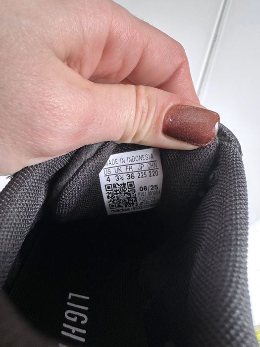 Легчайшие кроссовки на липучках сеточка  Adidas