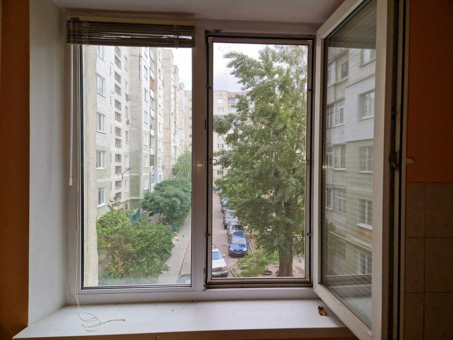 Продаж металопластикових балконних блоків (вікно +двері), вікон