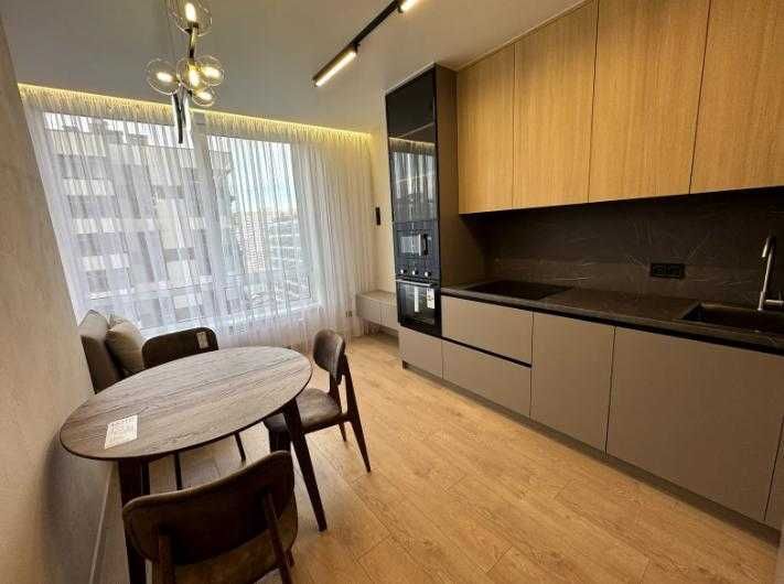 ПРОДАМ 1к квартиру Варшавський 2 Олеся 9А Дорогий ремонт/техніка/меблі