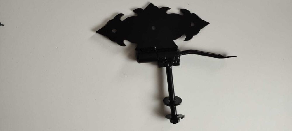 Zawiasy kute retro duże do drzwi drewnianych  stylowych piwniczek