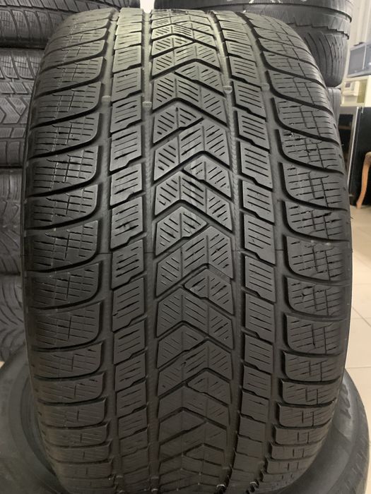 315/40/21 111V Pirelli SCORPION WINTER