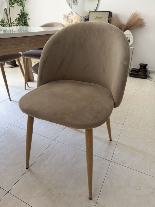 Mesa Extensivel com 6 cadeiras