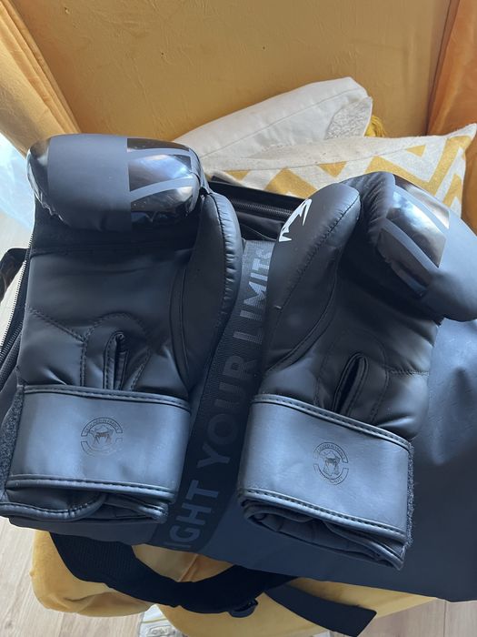Luvas boxe Venum 16 oz