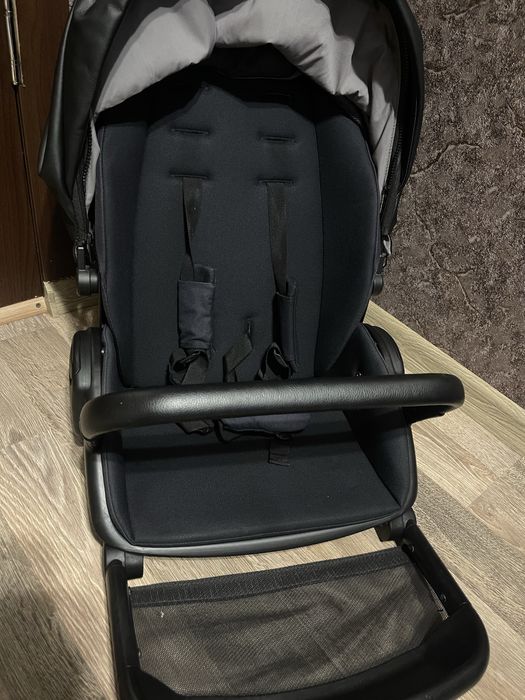 Продам коляску anex e/type