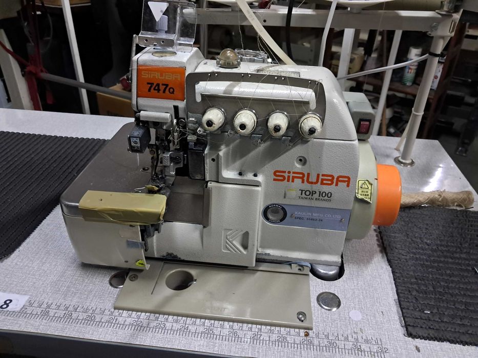 Máquina corte e cose