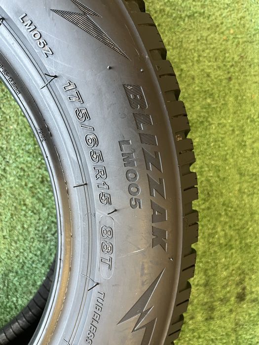 2x175/65R15 Bridgestone