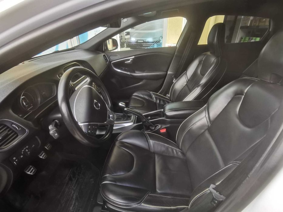 Volvo V40 D2 R-Design 2017 2.0