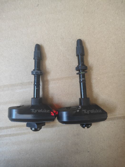 100€Controlador AXS de pressão dos pneus Quarq TyreWiz 2.0
Controlador AXS de pressão dos pneus Quarq TyreWiz 2.0