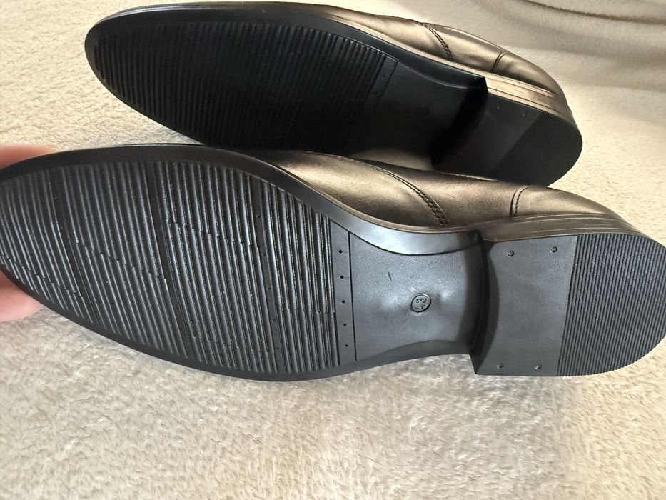 Kampol 43 meskie buty czarne skórzane nowe