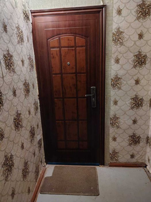 2 кімн кв-ра 6/9 Мариупольська ( Ростовська) Вільна Терміново