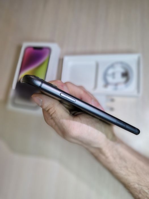 Iphone 11 czarny Stan Bardzo dobry