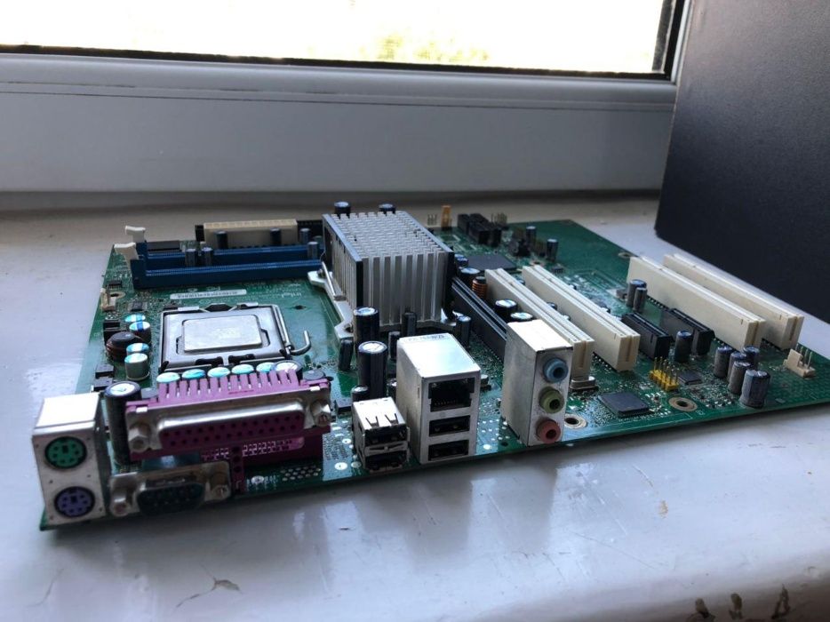 Материнская плата INTEL D945GNT / L / 1394 OEM COM порт