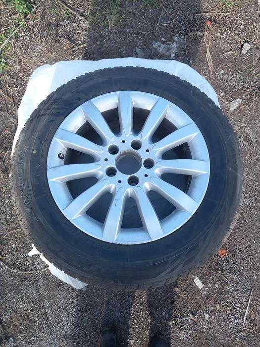 Продам зимову резину .