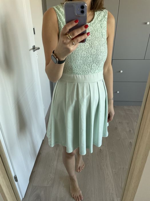 Sukienka miętowa koronka mini s 36 stan idealny