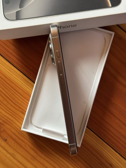 iPhone 16 Pro 256GB Natural Titanium ідеальний стан