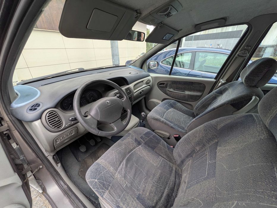 Renault Scénic — fotografia 7