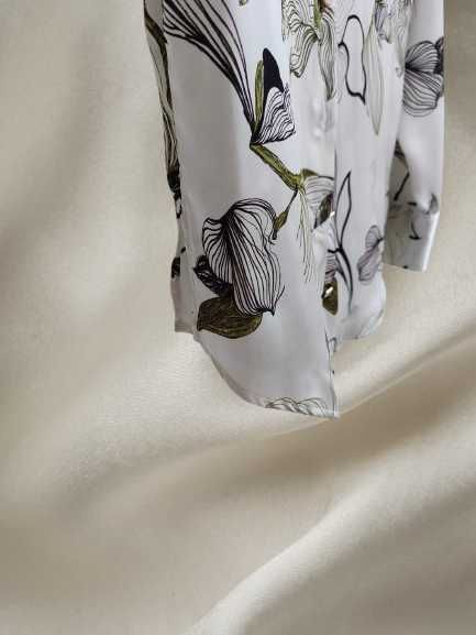 Blusa de Seda Zara - motivo floral, nova