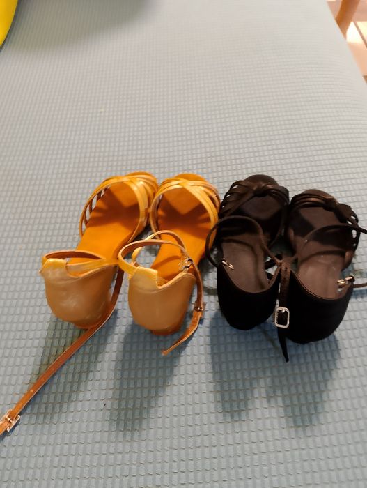 Продам босоніжки  для танців,чешки, босоніжки