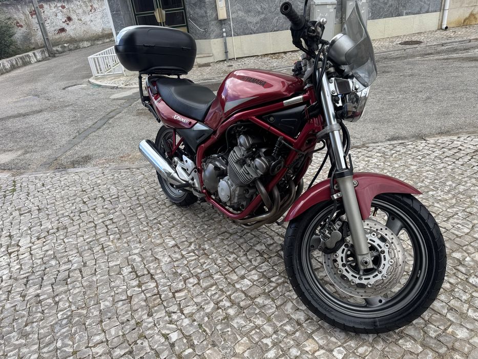 Moto xj 600  €1700