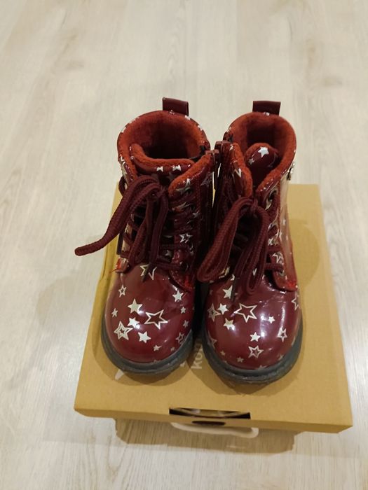 Buty dla dziewczynki