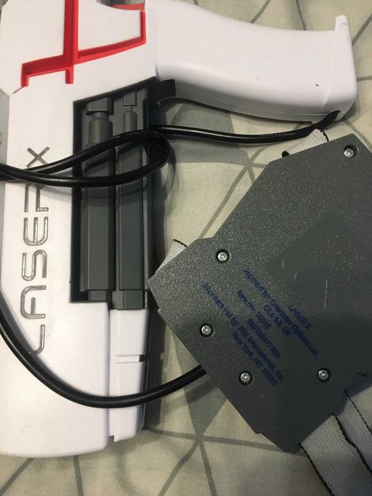 Два автомата LASER X из Нью Йорка