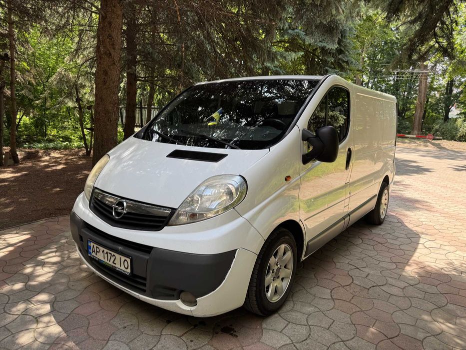 продам Opel Vivaro 2011