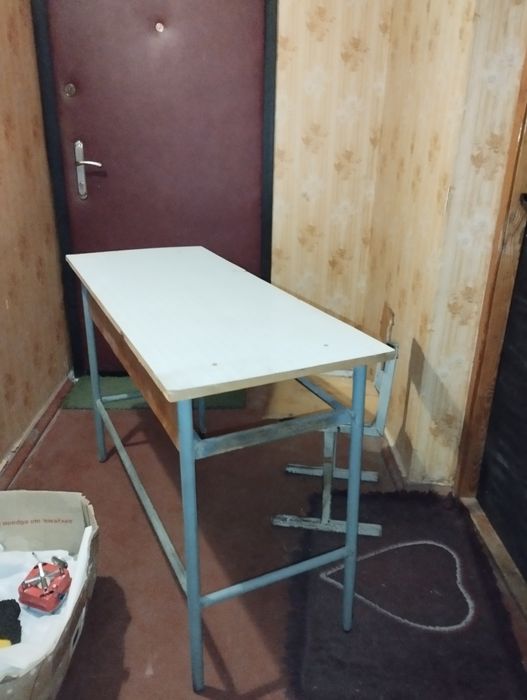 Продам стул с партой СССР, в отличном состоянии