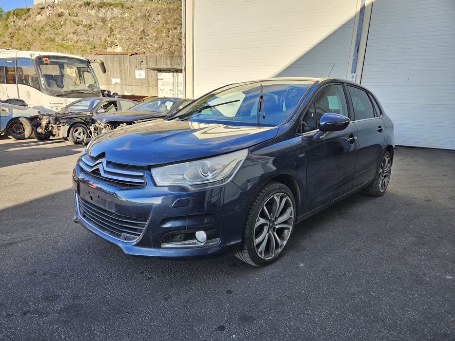 Citroën C4 II Exclusive 1.6 BlueHDi de 2014 para peças