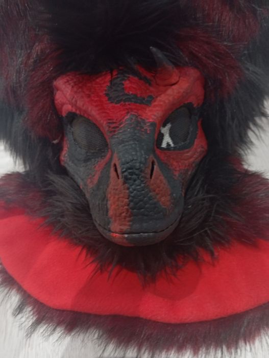Dinomaska furry fursuit