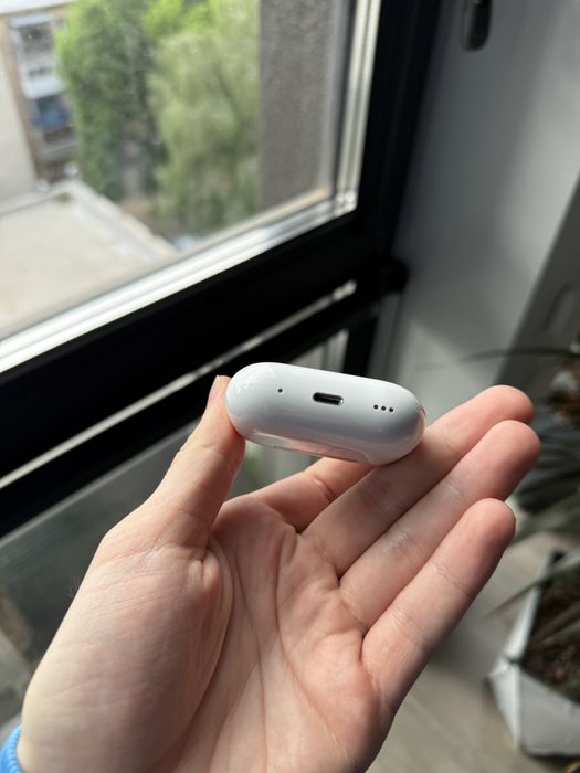 Кейс зарядний AirPods Pro 2 Lightning версія