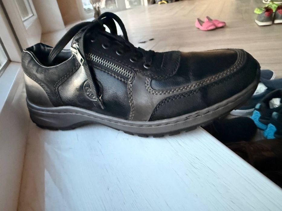 Чоловічі туфлі на шнурівці Rieker моделі 03322