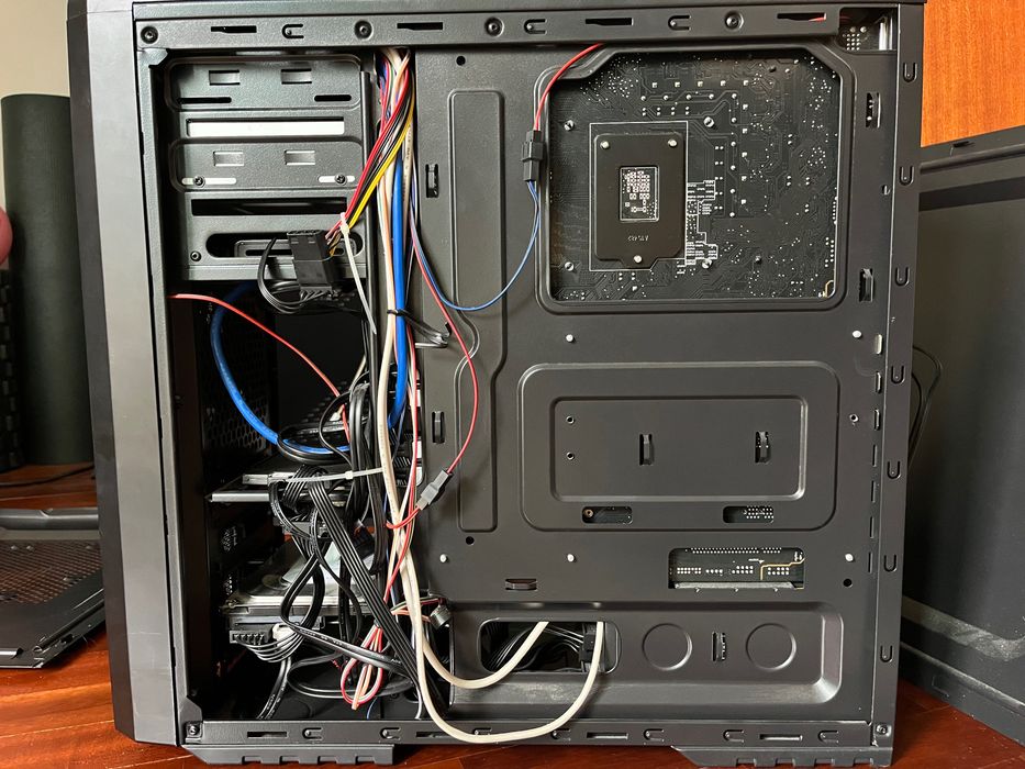 PC Asus 1.5Tb 16Gb RAM 4Gb Gráfica Wi-Fi