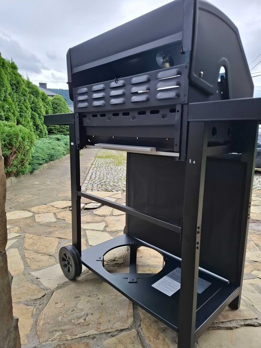 Sprzedam nowy grill gazowy 4 palnikowy